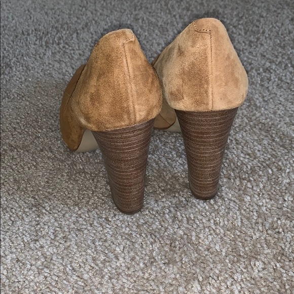 🖤Tan suede block heel - Picture 4 of 4